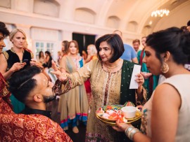 018-best-Womens-Club-of-Evanston-pithi-ceremony-groom-aunt-good-luck